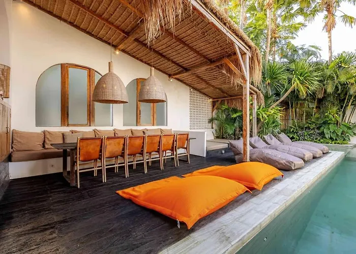 Elegant 4br Pool Families & Groups بيت للعطل كيروبوكان