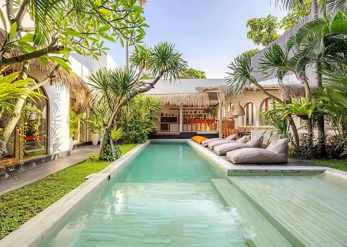 Elegant 4br Pool Families & Groups بيت للعطل *