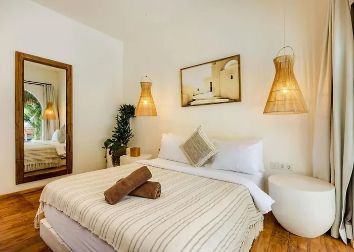 بيت للعطل Elegant 4br Pool Families & Groups