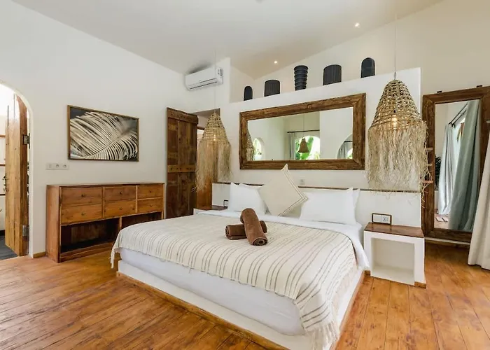 Elegant 4br Pool Families & Groups بيت للعطل