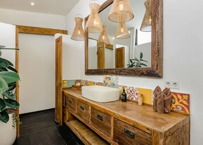 Elegant 4br Pool Families & Groups بيت للعطل